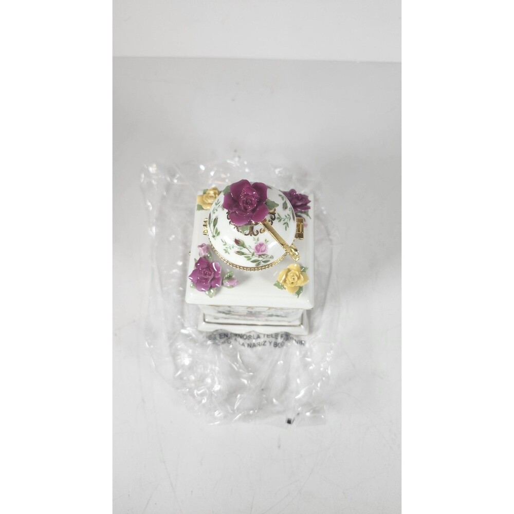 Royal Albert Old Country Roses Musical Coffee Grinder ~ Trinket Box NIB - Picture 6 of 10